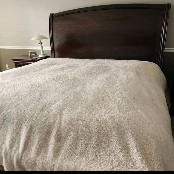 PENDLETON Avra Valley Fleece Blanket King South Western Aztec Sherpa 110x92 - Picture 4 of 5